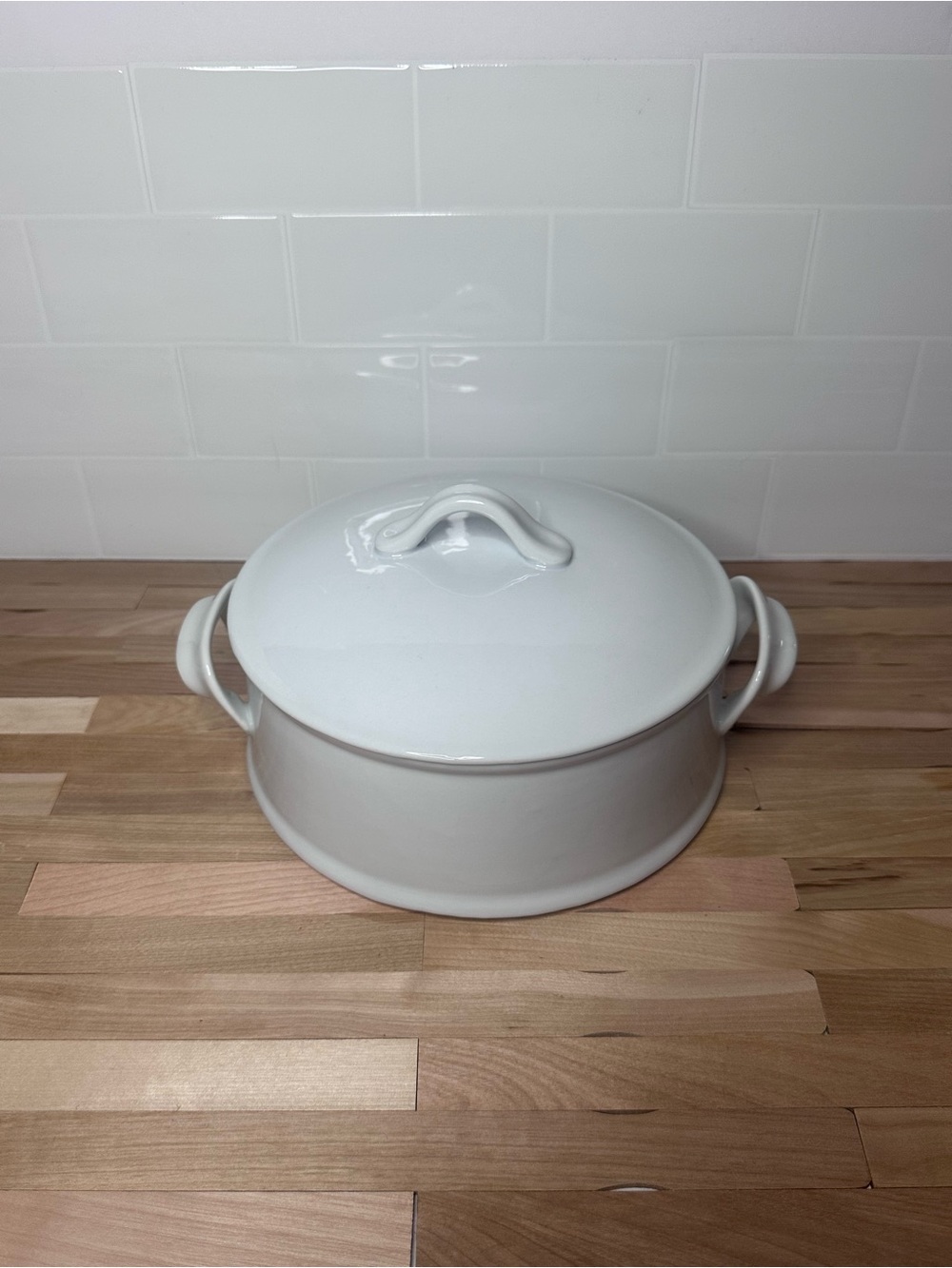 Crate&Barrel White Ceramic Covered Casserole with Side Handles